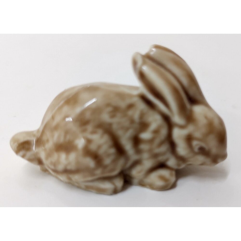 Vintage Wade Whimsies Brown Bunny Rabbit Red Rose Tea England Figurine